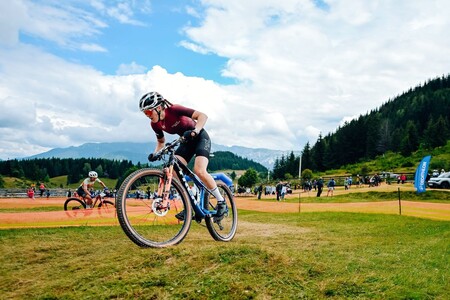 Petek kratki kros (XCC)